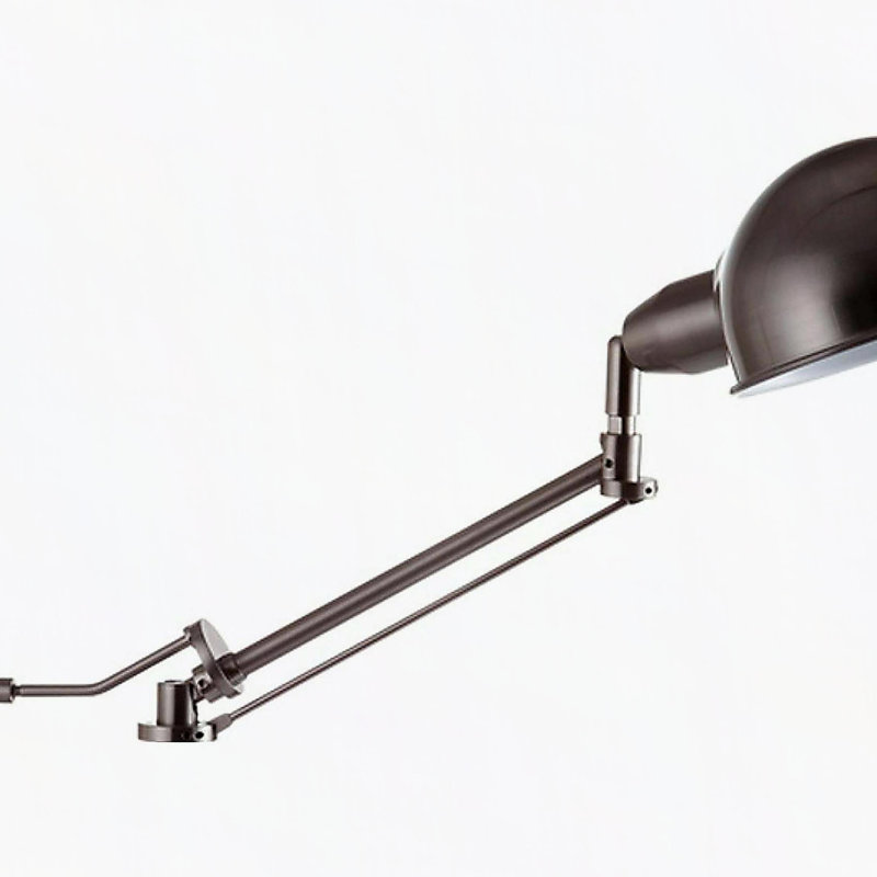 Lampe de table réglable en métal de 24,5 po de hauteur avec bras pivotant perchoir, finition argentée