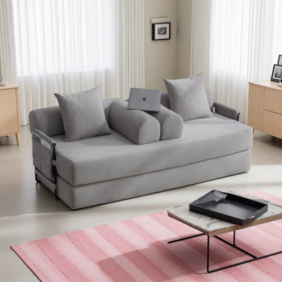 Ce canapé pliable et compressible, doté d'une structure en métal robuste, vous permet de créer librement un espace de loisirs personnalisé. Une combinaison de métal moderne et de tissu pour les petits espaces