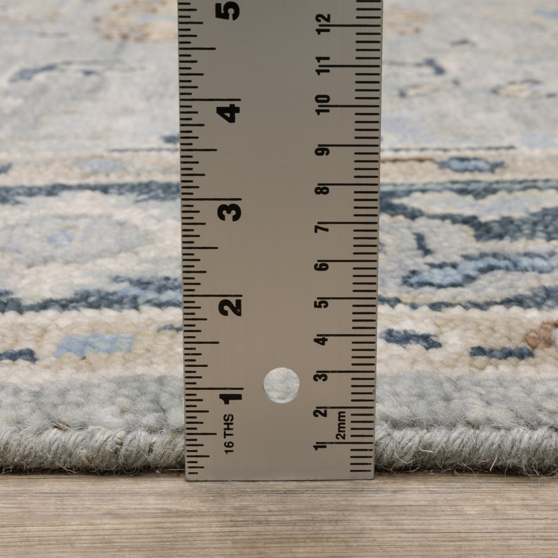 Gowen Traditional Oriental Grey/ Blue Hand-made Wool Area Rug, Rectangle 10' x 14'