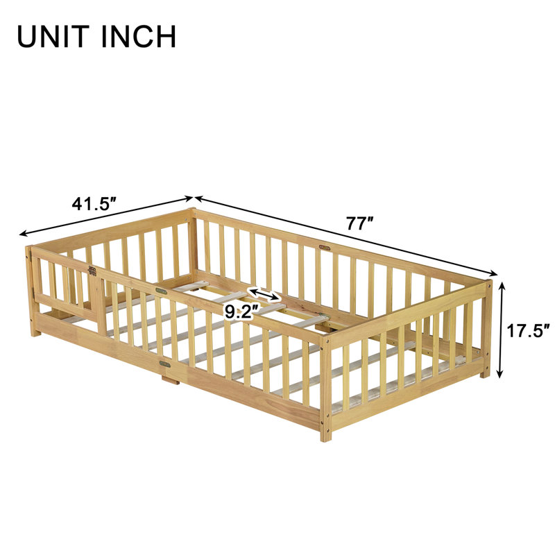 Lit simple au sol, clôture, petits espaces de vie, transition vers un espace de couchage personnel, lit en bois d'hévéa avec structure en bois, idéal pour jouer et dormir dans une plateforme à 7 lattes restreintes
