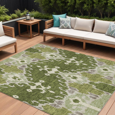 Tapis intérieur / extérieur lavable en ikat vert olive et artichaut 10 pi x 14 pi HomeRoots