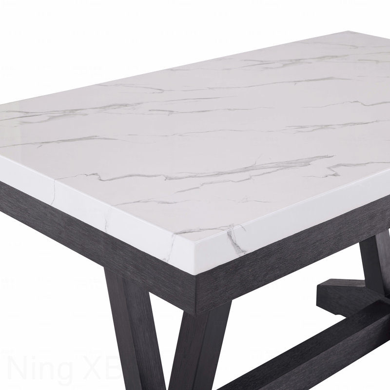 Table de salle à manger transitionnelle moderne avec plateau rectangulaire en faux marbre blanc