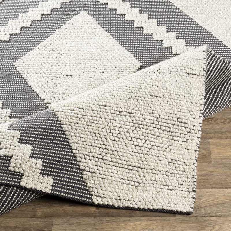 Aero Geometric Indoor / Outdoor Rug, Rectangle 2' x 3'