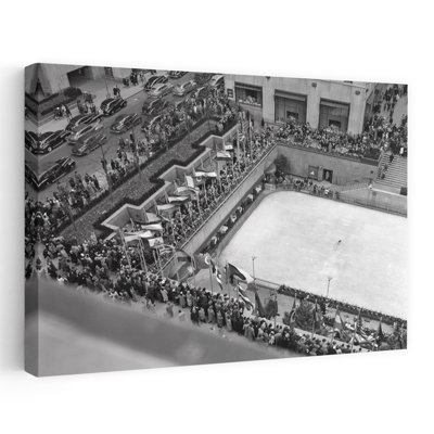 1940S Crowd Watching Skater Rockefeller Center Ice Skating Rink Midtown Manhattan New York City Classic Retro Vintage City Wall Art