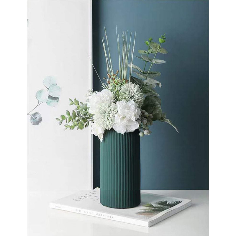 Vase de table intérieur / extérieur Munich, Vert, H 8,1 po x l 3,8 po x P 3,8 po