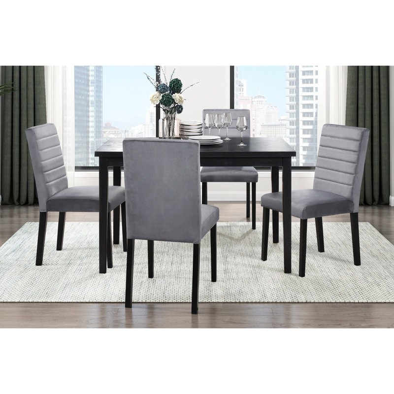 Table de salle à manger de style décontracté en placage de frêne au fini noir, fabriquée en bois, pouvant accueillir 4 personnes