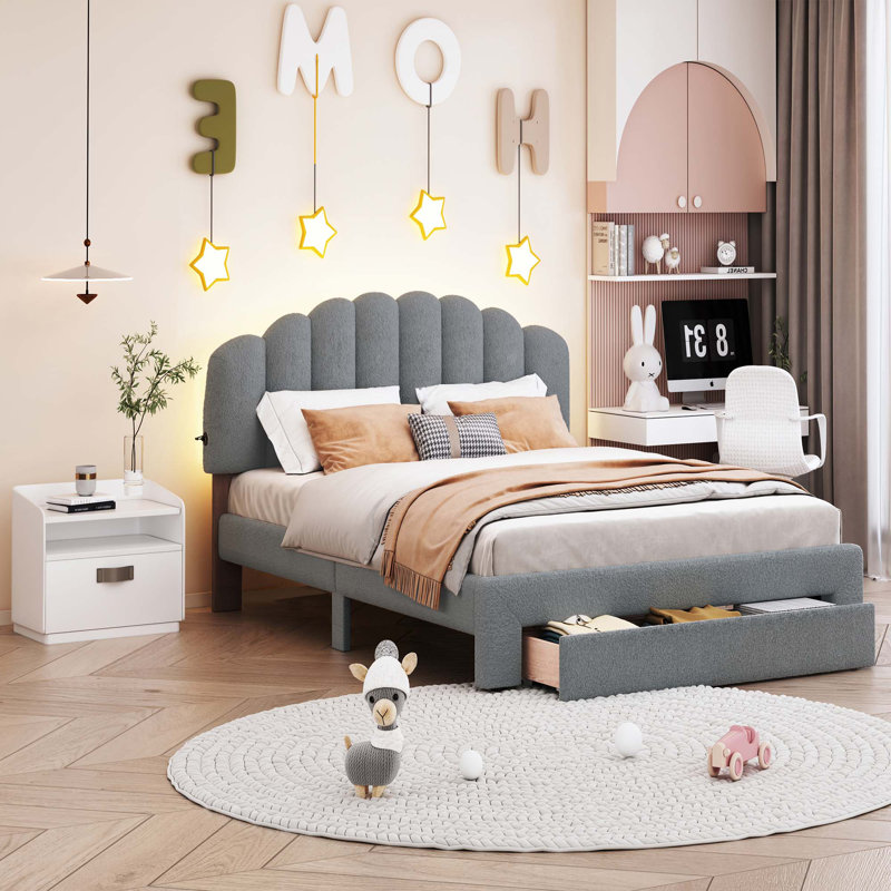 Grand lit plateforme tapissier Teddy, Gris