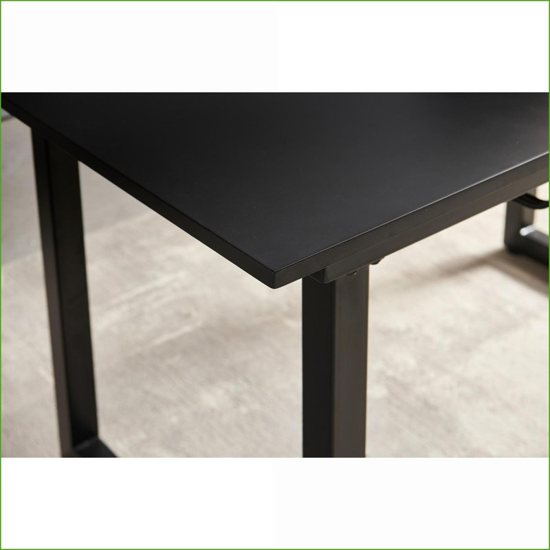 Table basse carrée noire avec pieds en métal extensibles pour le salon, facile à nettoyer et peu encombrante