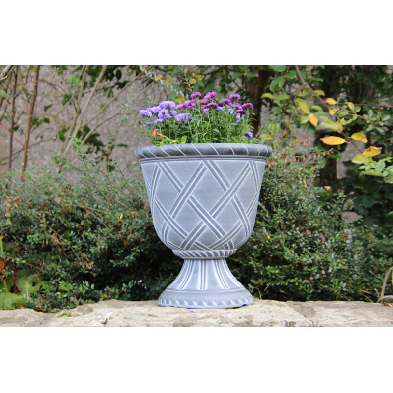 Lattice Urn in Black with White, 43.18 x 43 x 48