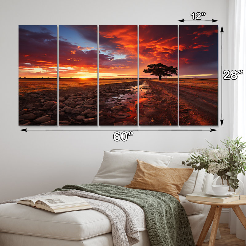 Traditional Cities & Countries Wall Decor on Metal