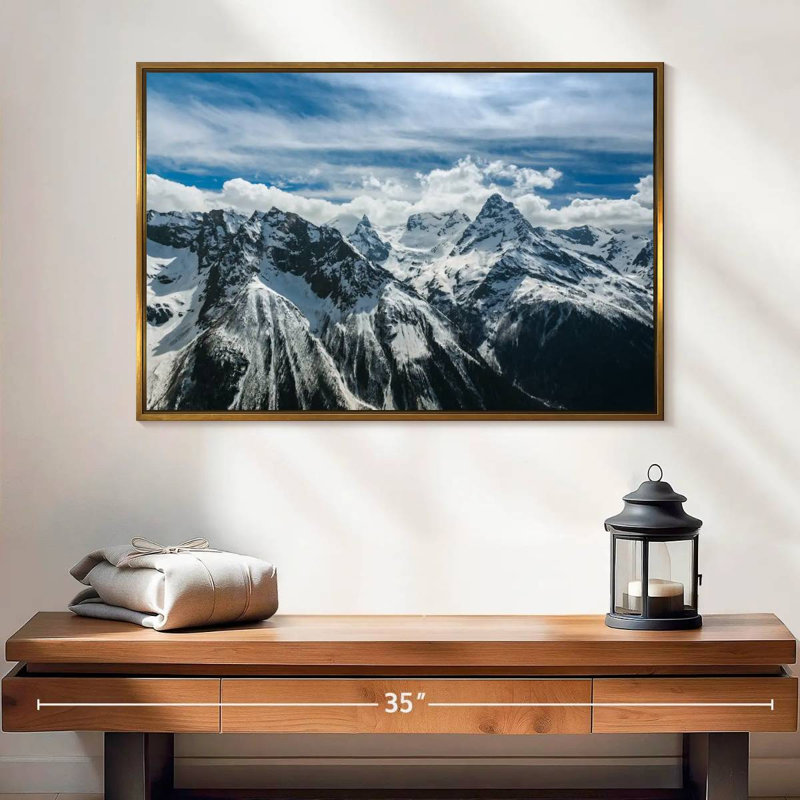 Snow Mountain Peaks, 25 po x 17 po, Cadre flottant doré
