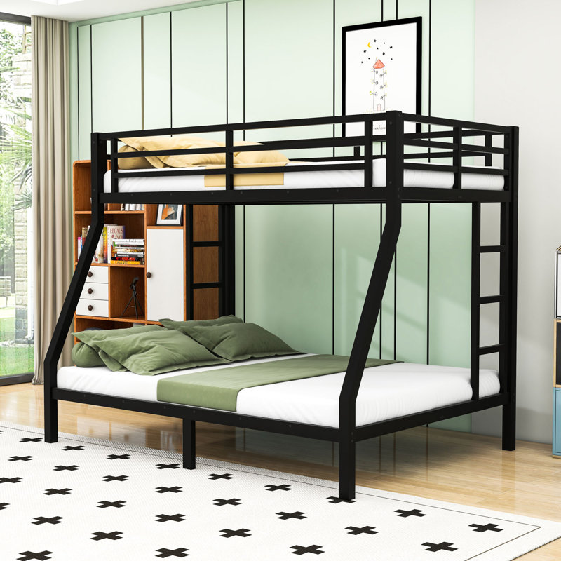 Metal Bunk Bed With Noise‑Reducing Slats, Safety Guardrails And Center Legs, Twin Over Full, Black