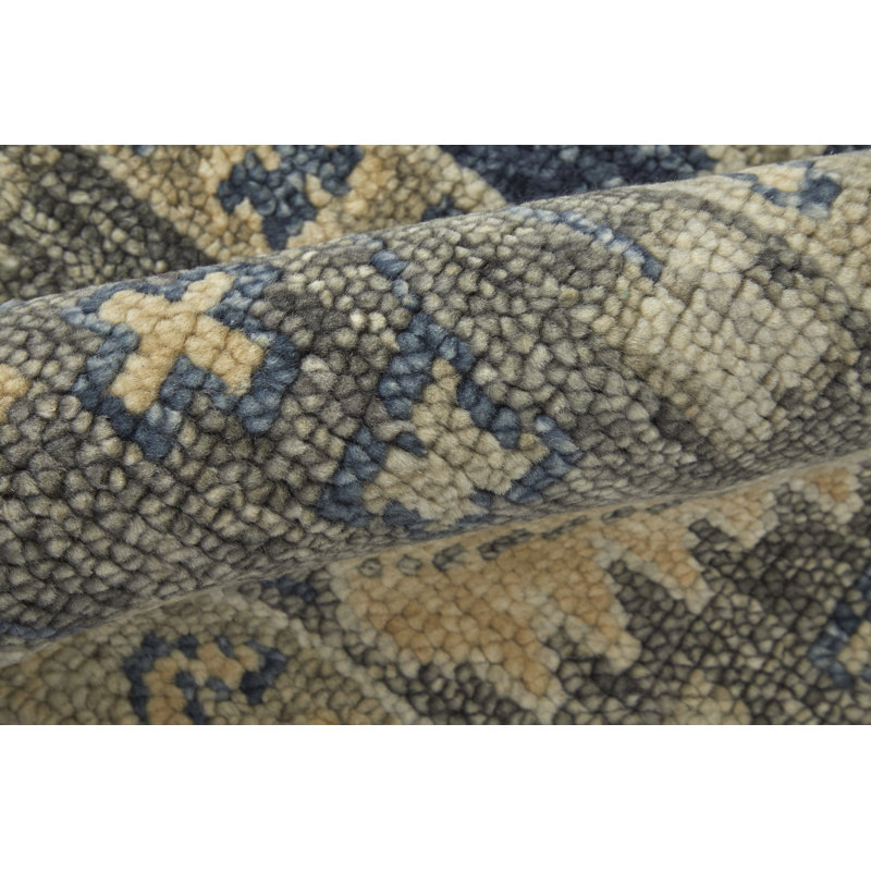 Fillmore Traditional Floral & Botanical Area Rug, Rectangle 2' x 3'