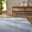 Tapis rayé à la main Caron - bleu clair / crème-69380101