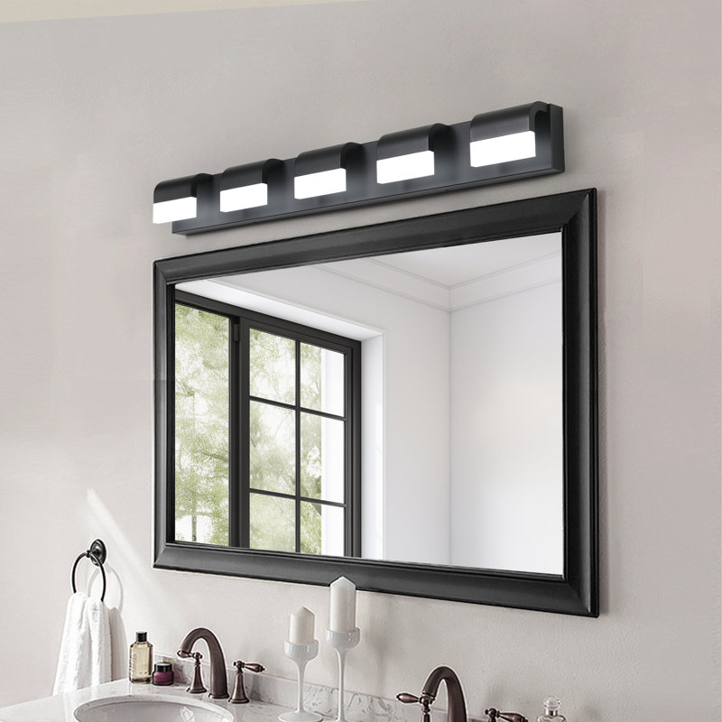 Éclairage pour salle de bain 5 lumières DEL Modern