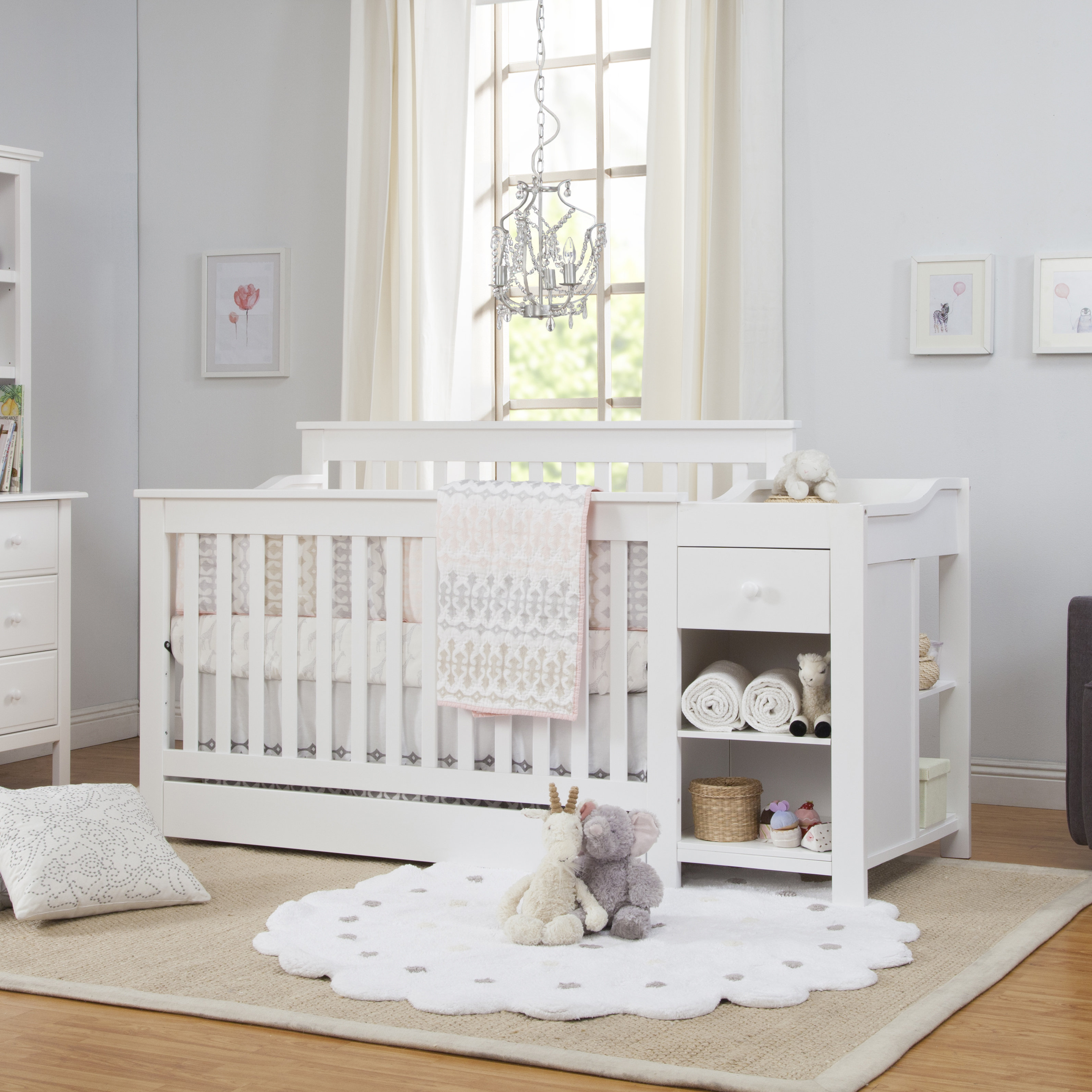 daVinci Piedmont 4-in-1 Convertible Crib and Changer with Storage