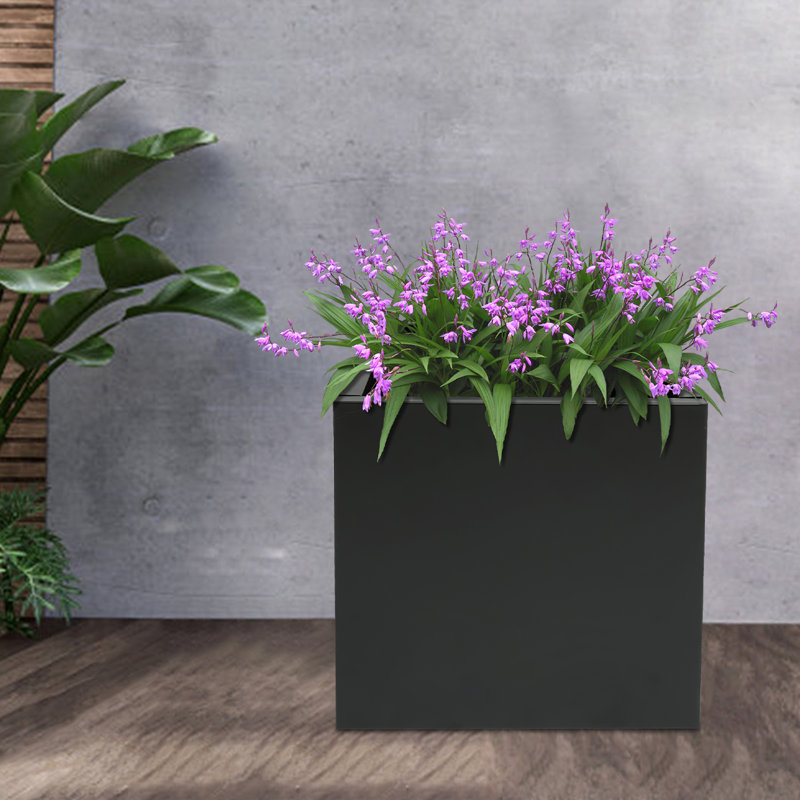 Raemond Metal Planter Box, 16" H x 16" W x 16" D