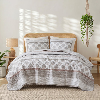 Surya Quilt 3pcs Set