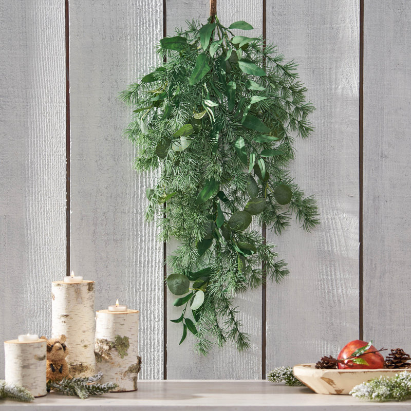 Wallsten Handcrafted Faux Polyester 32.5'' Wreath