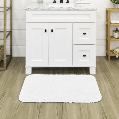 Wayfair Basics Brassfield Tufted Nylon Non Slip Bath Rug