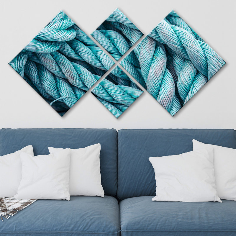 4 - Pieces