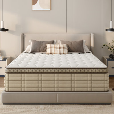 Matelas hybride moyen dans une boîte