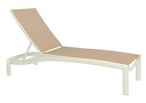 Kor Outdoor Chaise Lounge, Parchment, Mia II