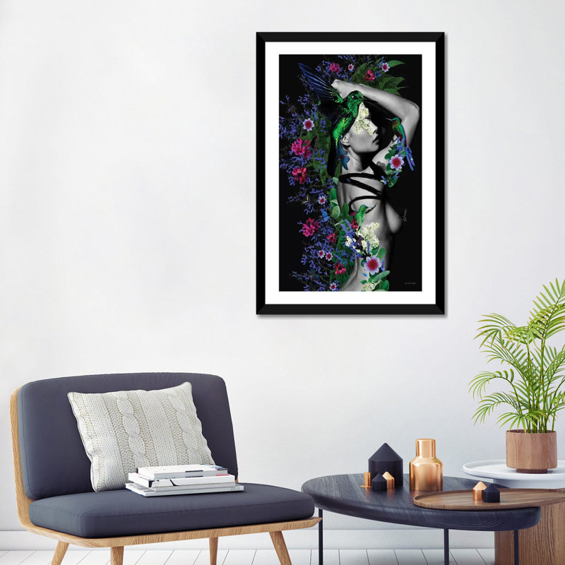 Stella - par Ana Paula Hoppe, impression, White, 32" H x 24" W x 1" D, Black Paper