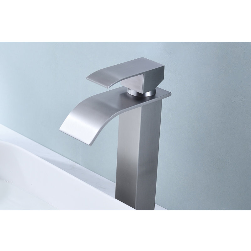 Robinet de lavabo pour salle de bain à poignée simple Waterfall Spout, Nickel brossé