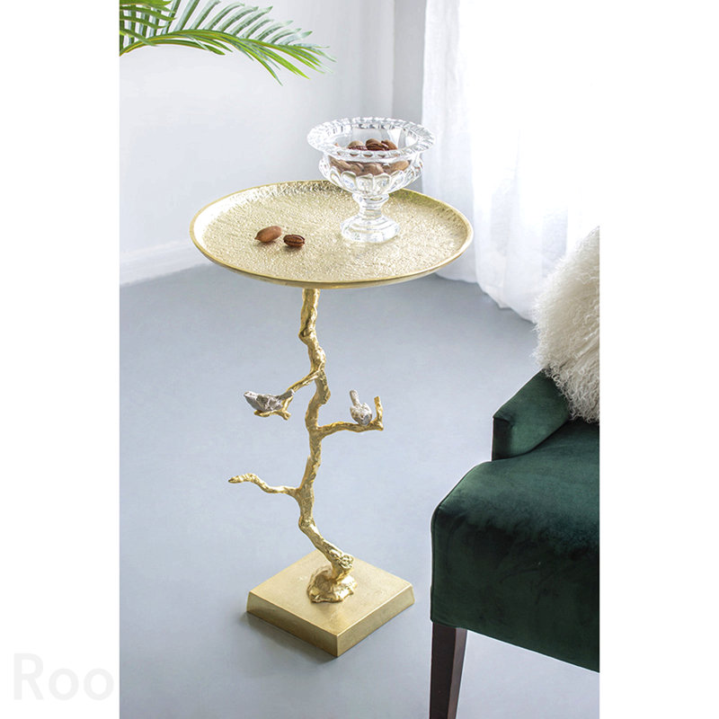 Table contemporaine 16,9 po x 16,9 po x 28 po or brillant
