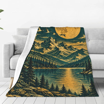 Lit en flanelle Moonlit Mountain Flying Birds, 50 x 60 po