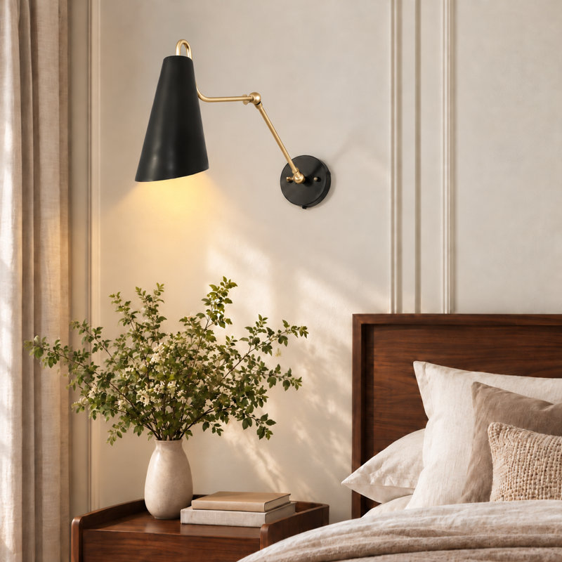 Dalisia Spotlight, Gold/Black