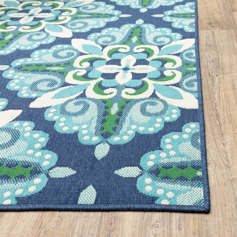 Deltana Floral Machine Woven Indoor / Outdoor Rug, Rectangle 5'3" x 7'6"