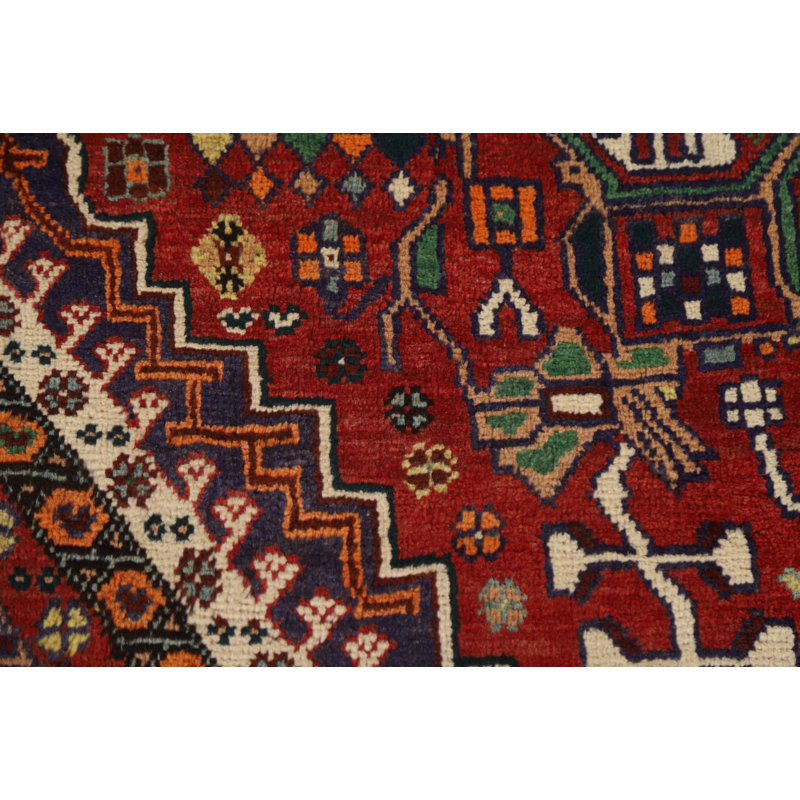 Tapis traditionnel rouge à motif géométrique 5 x 9