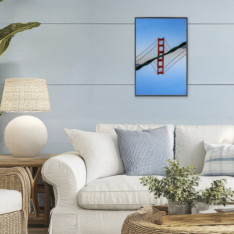 Giclée encadrée Iconic Bridge Symmetry, design par Robin Vandenabeele, H 18 po x l 12 po, Giclée encadrée noir minuit