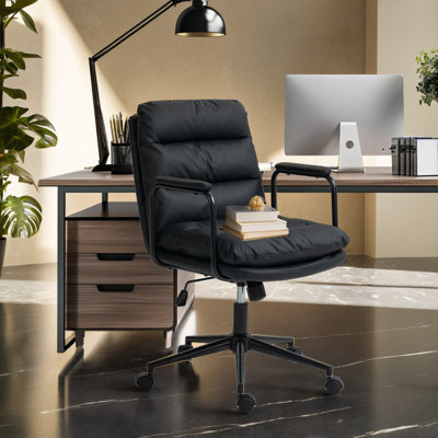 Chaise de bureau pivotante rembourrée avec coussins moelleux