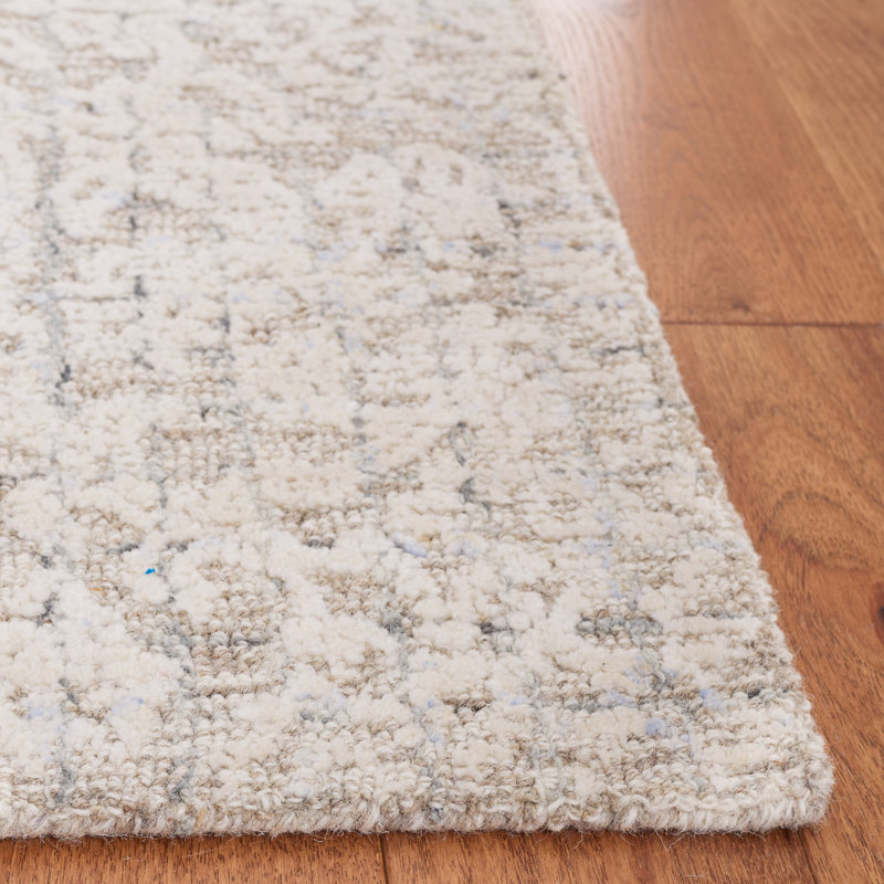 Handmade Beige and Ivory Wool Viscose Tufted 5' x 8' Rug
