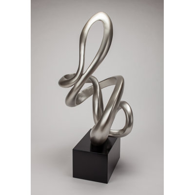 Figurines & Sculptures