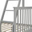 Lit simple superposé au dessus d'un lit double avec tiroirs de rangement, lit superposé en bois peu encombrant et polyvalent avec échelle pour un usage familial-561359509