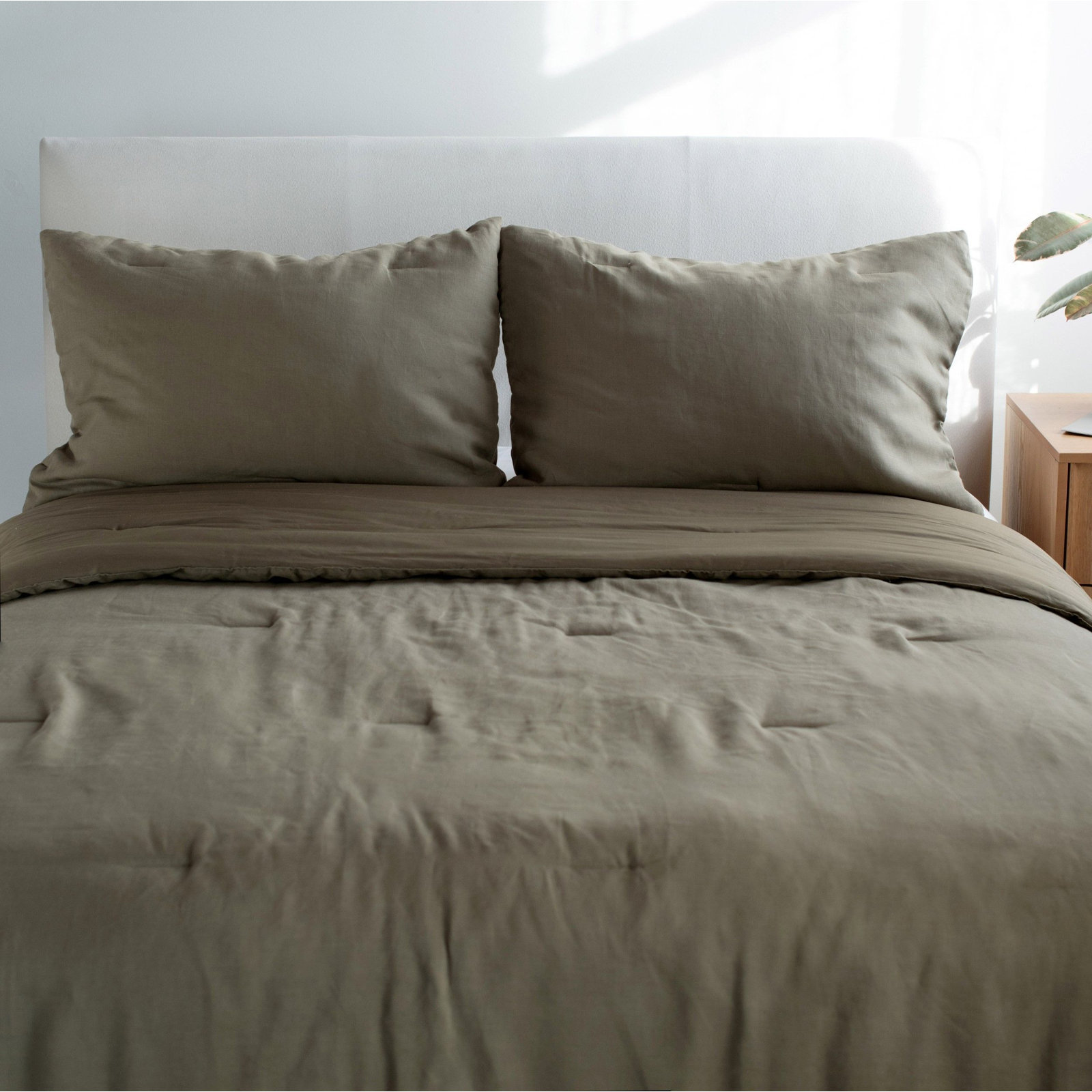 French Linen Comforter Set, Moss, Twin Comforter + 1 Standard Pillow Sham