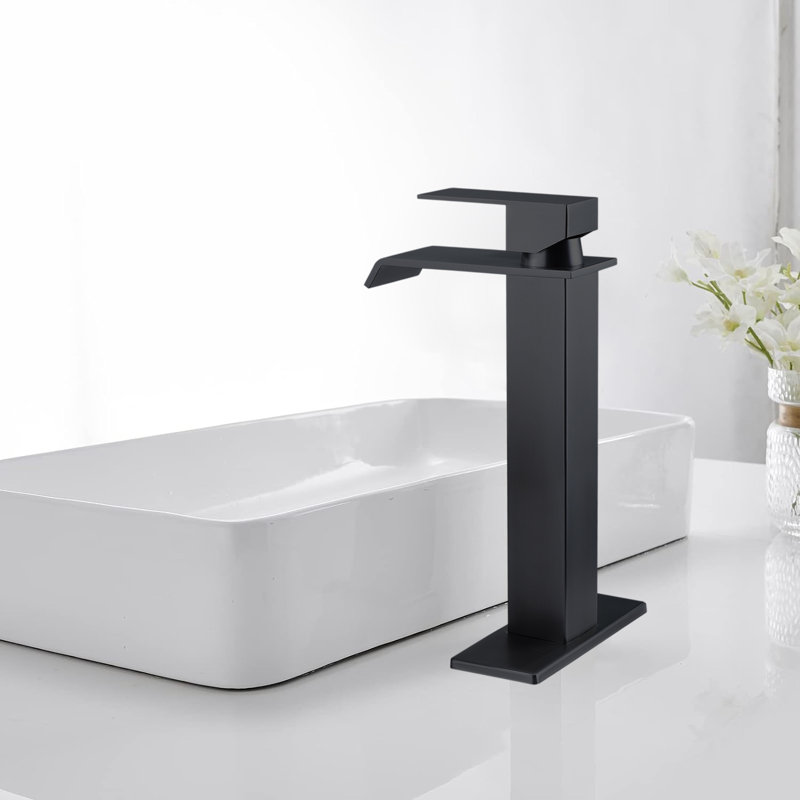 Single-handle Bathroom Faucet with Drain Assembly, Matte Black