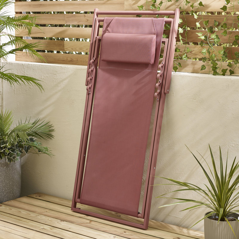 Settera Pair of Garden Sun Lounge Deck Chairs - Classic Set for Modern Patio, Pink