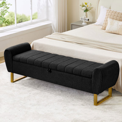 Banc de rangement capitonné l 67 po avec pieds dorés et accoudoirs mignons