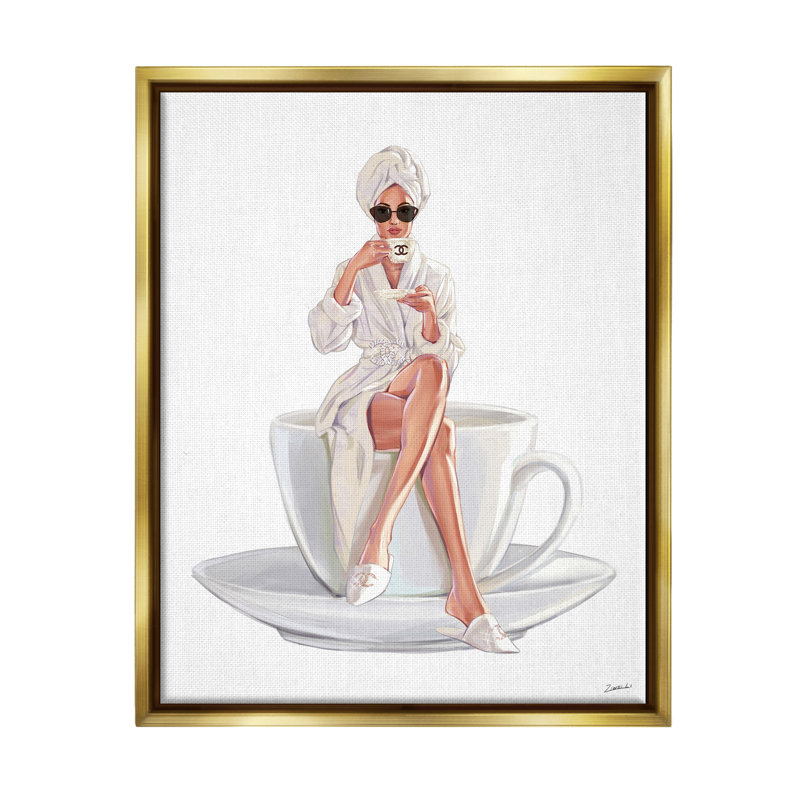 «Chic Woman Robe», tasse à café, logo de designer, lunettes de soleil sur toile par Ziwei Li, H 21 po x l 17 po x P 1,7 po