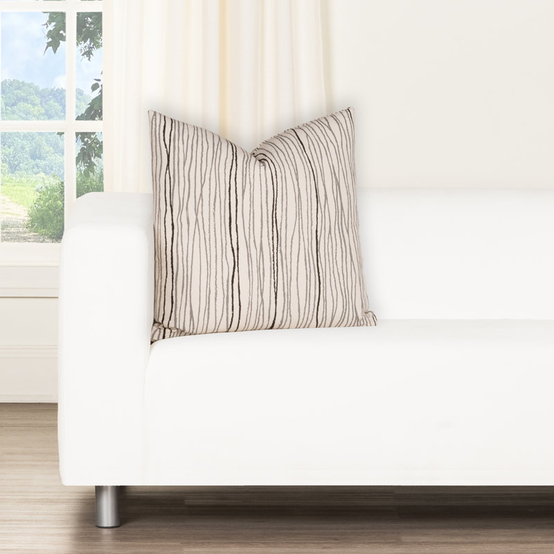 Coussin décoratif Magnolia Home Fashions, Gris à rayures, Polyester, H 20 po x l 20 po