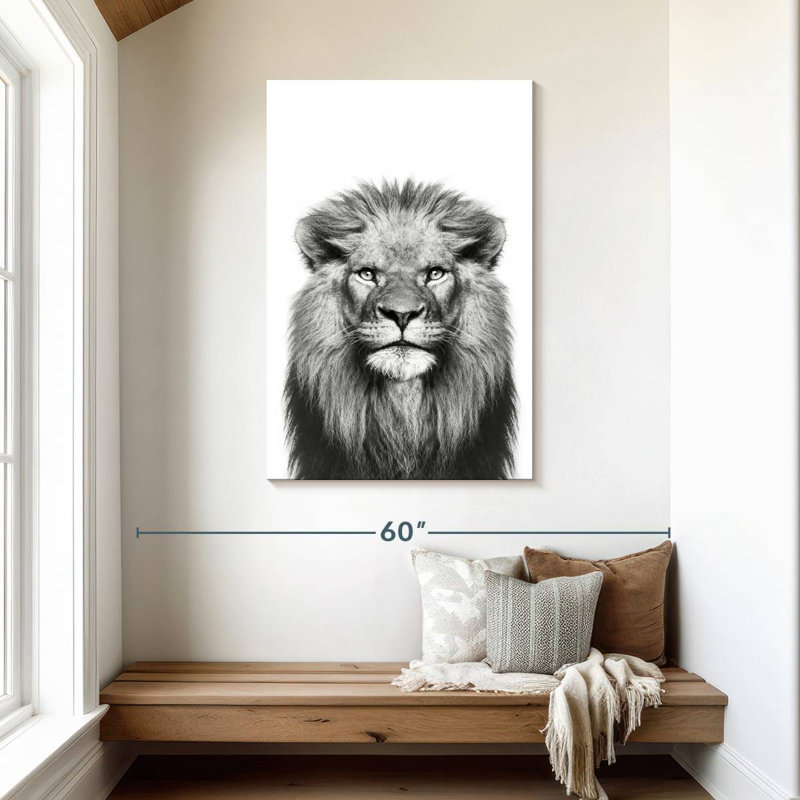 Lion majestueux en noir et blanc, H 45 po x l 30 po