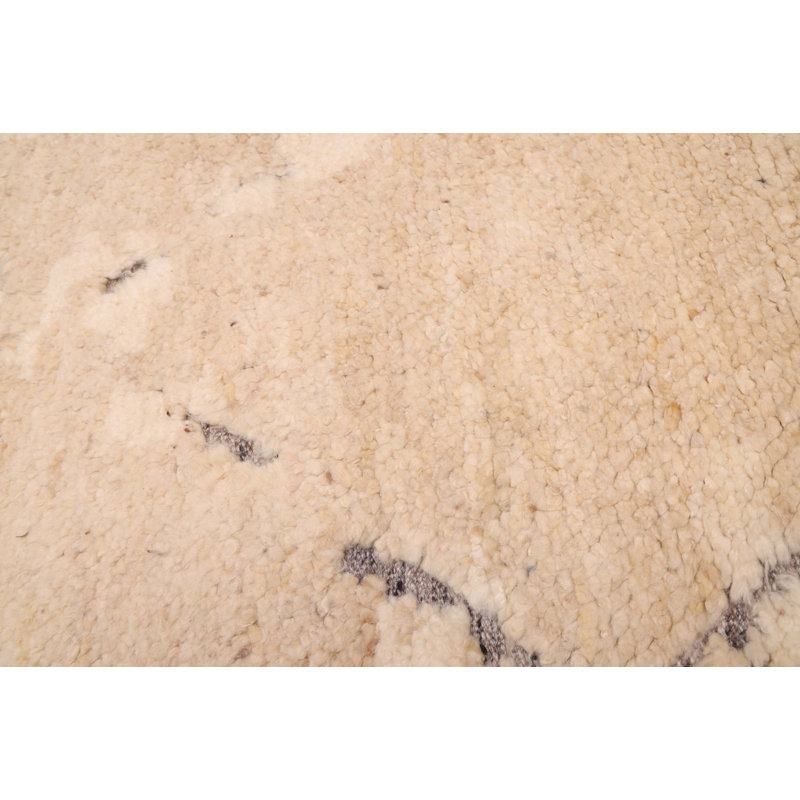 Tapis beige Looma 7 pi 9 po x 10 pi 1 po
