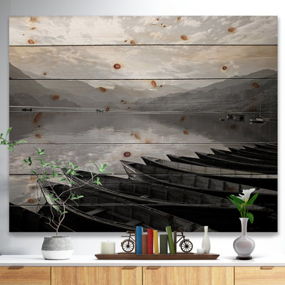 Photographie « bateau lineed on pokhara lake »