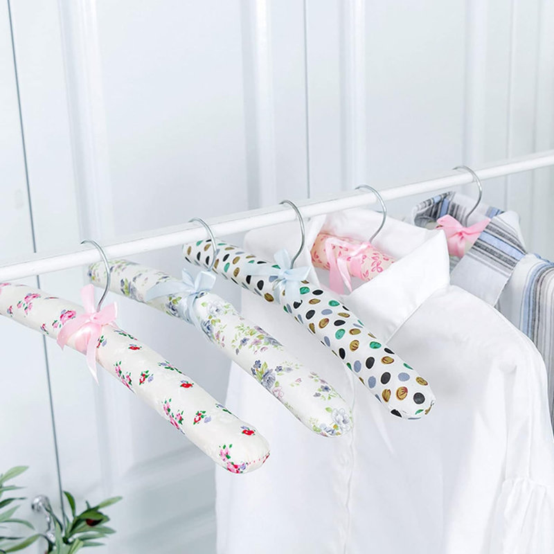 Quadri Non-Slip Standard Hanger