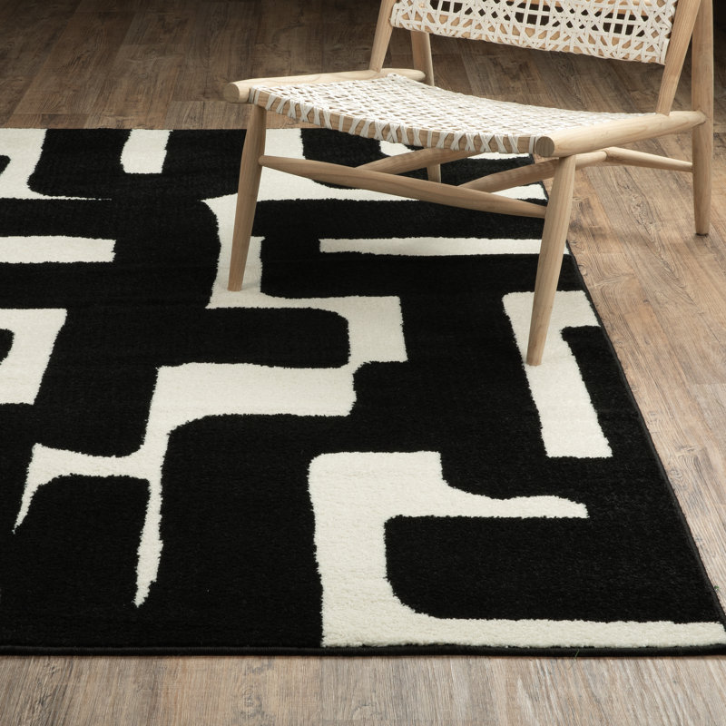 Hennings Abstract Maze Black/ Off-White Area Rug, Runner 2' x 7'